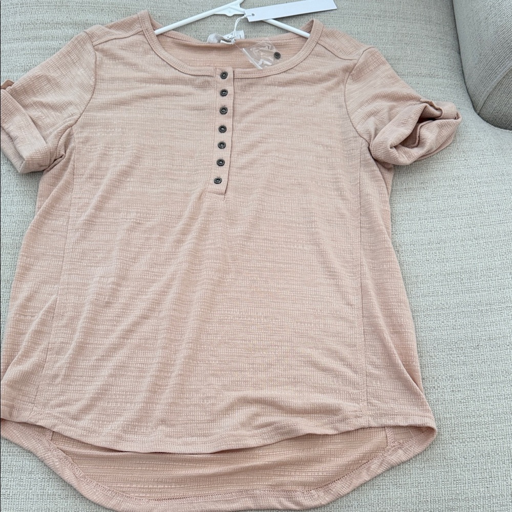 NWT Jane and Delancey Light Tan Buttoned Top